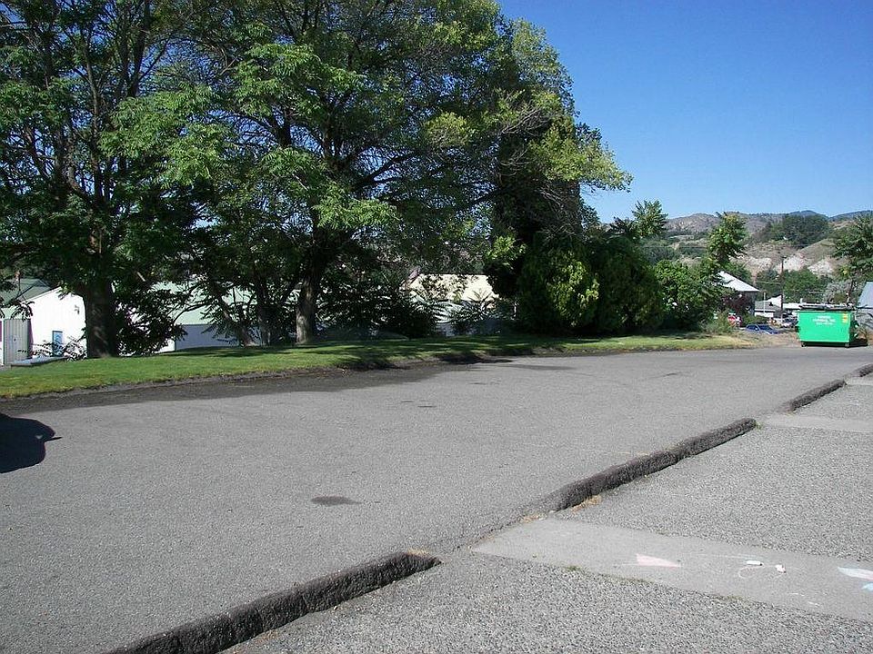 116 E Dewberry Ave Omak WA Zillow