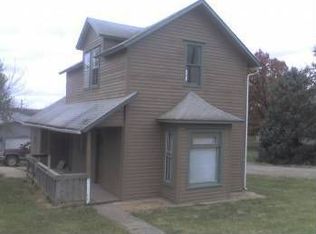 122 N Central Ave, Lacona, IA 50139