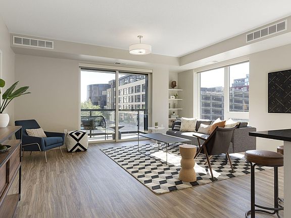 2nd image of 240 Chicago Ave APT 634