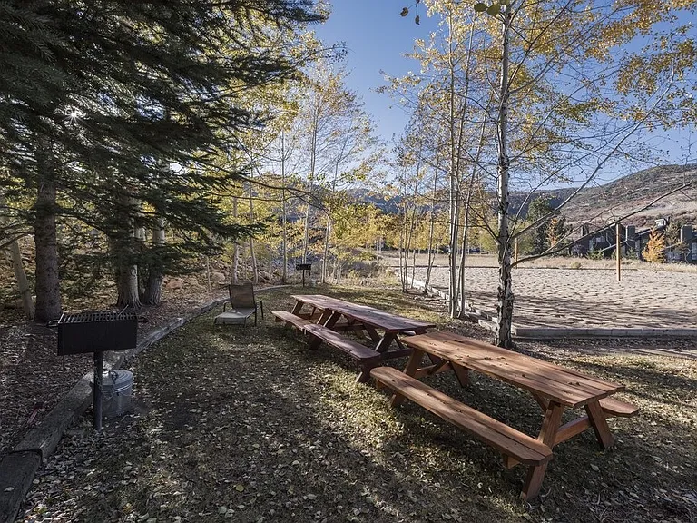 2025 Canyons Resort Dr #L3 — Photo 17