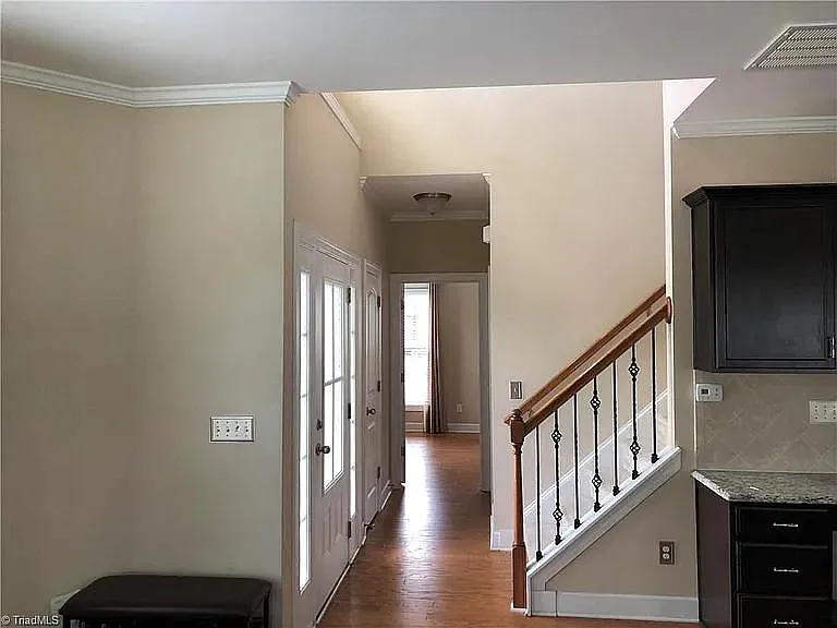 4031 Canterwood Dr — Photo 7