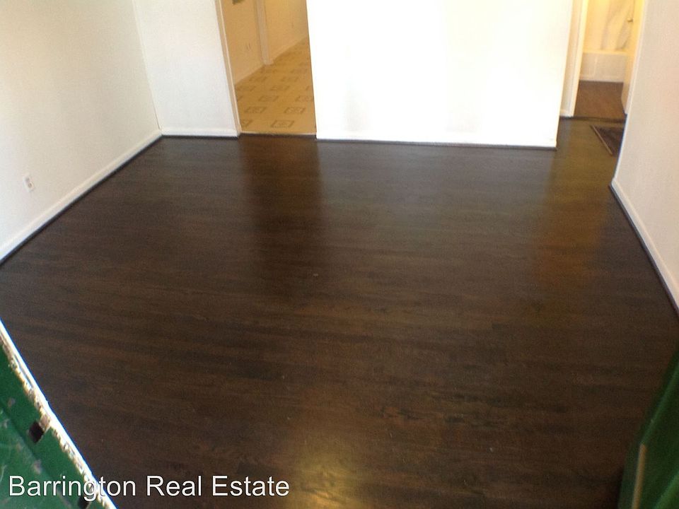 2nd image of 549 Seminole Cir