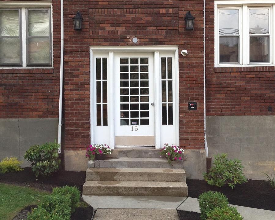 1st image of 15 N Meadowcroft Ave