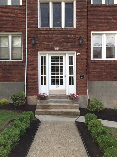 15 N Meadowcroft Ave Photo 1