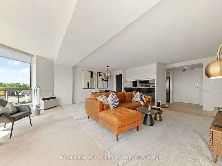 344 Front St #506 — Photo 36