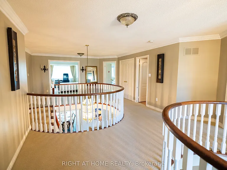 2427 Erin Centre Blvd — Photo 29