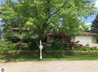 7309 Bellevue Dr, Mt Pleasant, MI 48858