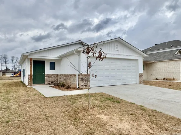 10801 Mason Dr, North Little Rock, AR 72113