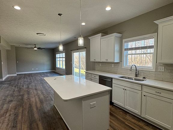 3rd image of 2509 Yeoman Ln