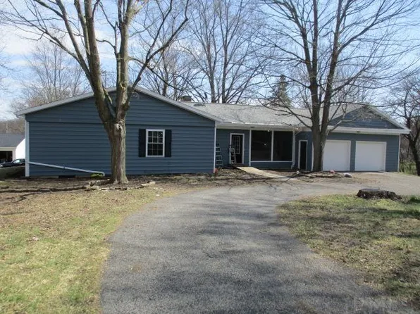 405 N Liberty Ct, Albion, IN 46701