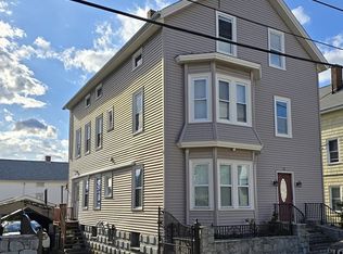 96 Danforth St, Fall River, MA 02720