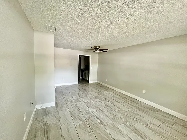 1615 Crystal Park Cir #1615 — Photo 5