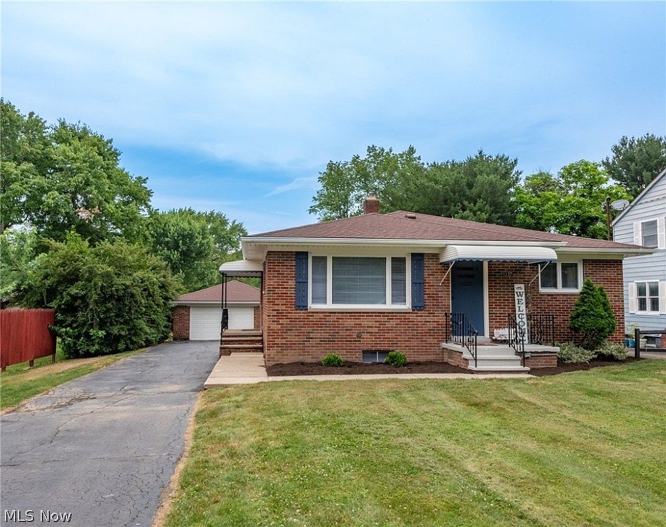 1137 Krumroy Rd, Akron, OH 44306 Zillow