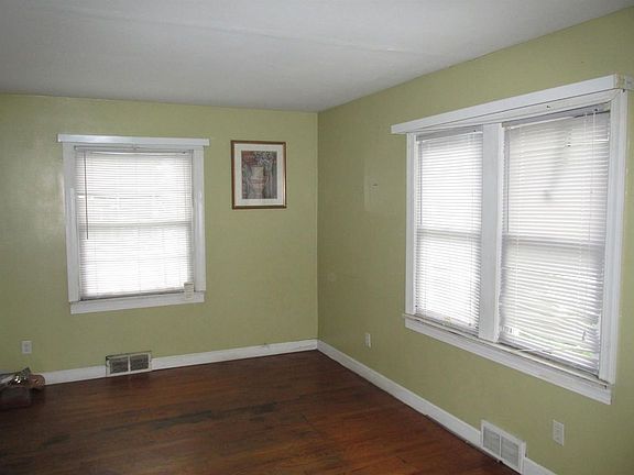 5th image of 1301 W 151st St