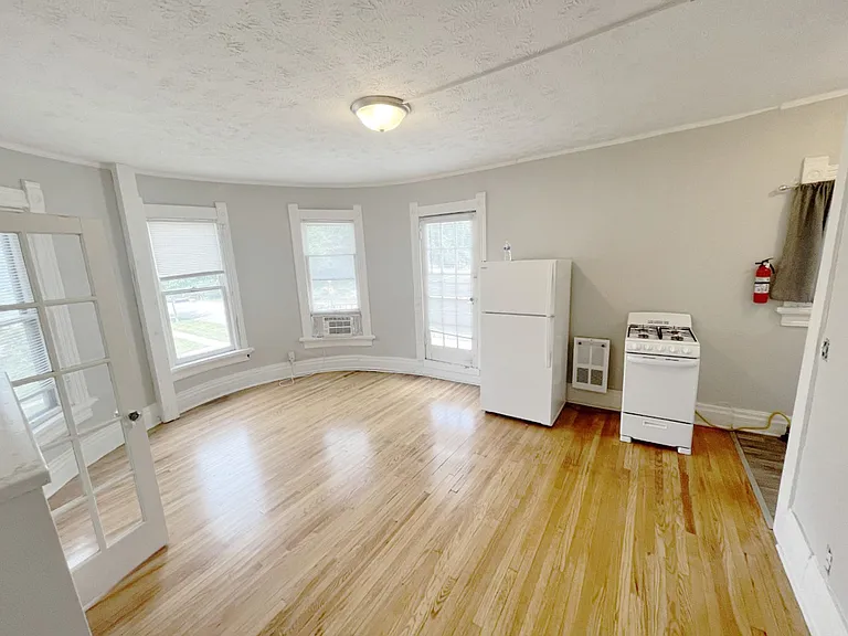 Dundee Park Apartments — Photo 20