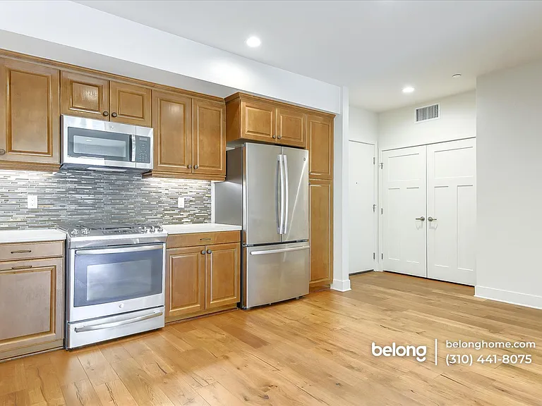 627 Deep Valley Dr #P607 — Photo 9