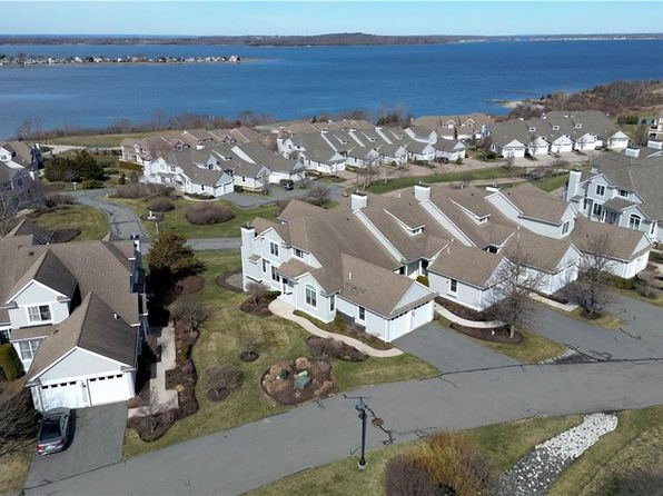 37 Cutter Ln, Tiverton, RI 02878