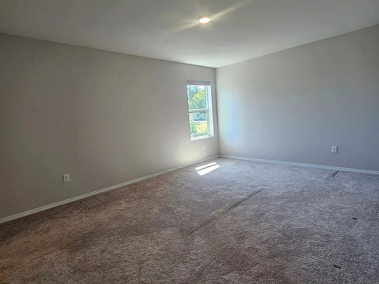 4268 SE Elijah Ct — Photo 18