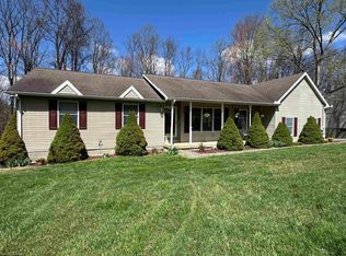 1141 Deerfield Dr, Fairmont, WV 26554