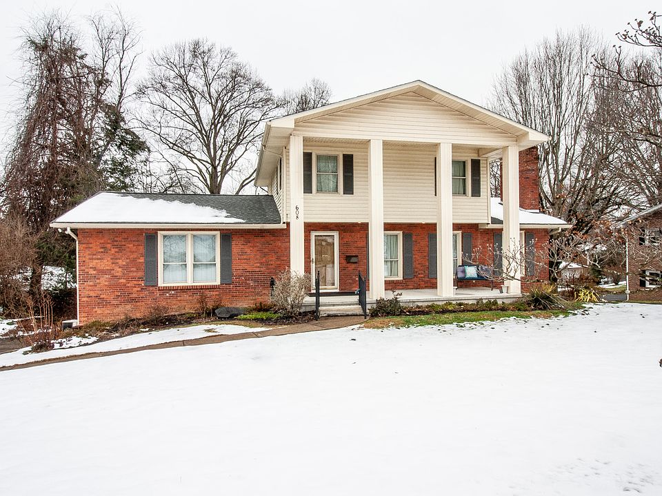 1st image of 608 N Hills Dr