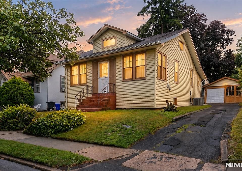 1st image of 54 Cane St