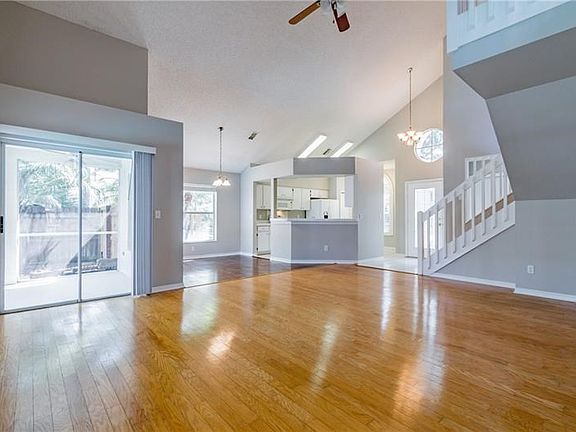 2nd image of 1402 Scotch Pine Dr