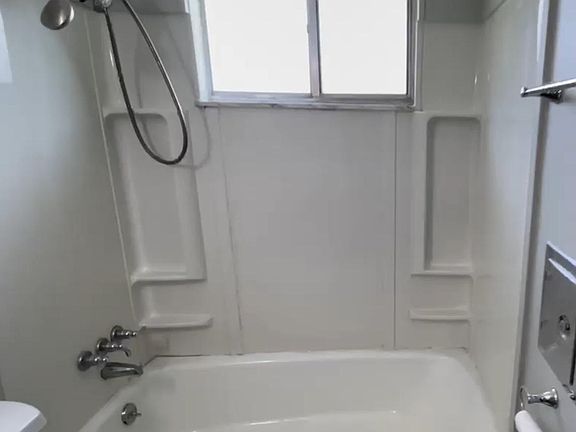 3rd image of 2338 & 2340 Nicholas Ave #38