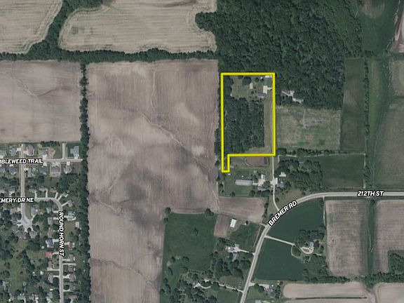 2nd image of 2001 Bremer Rd