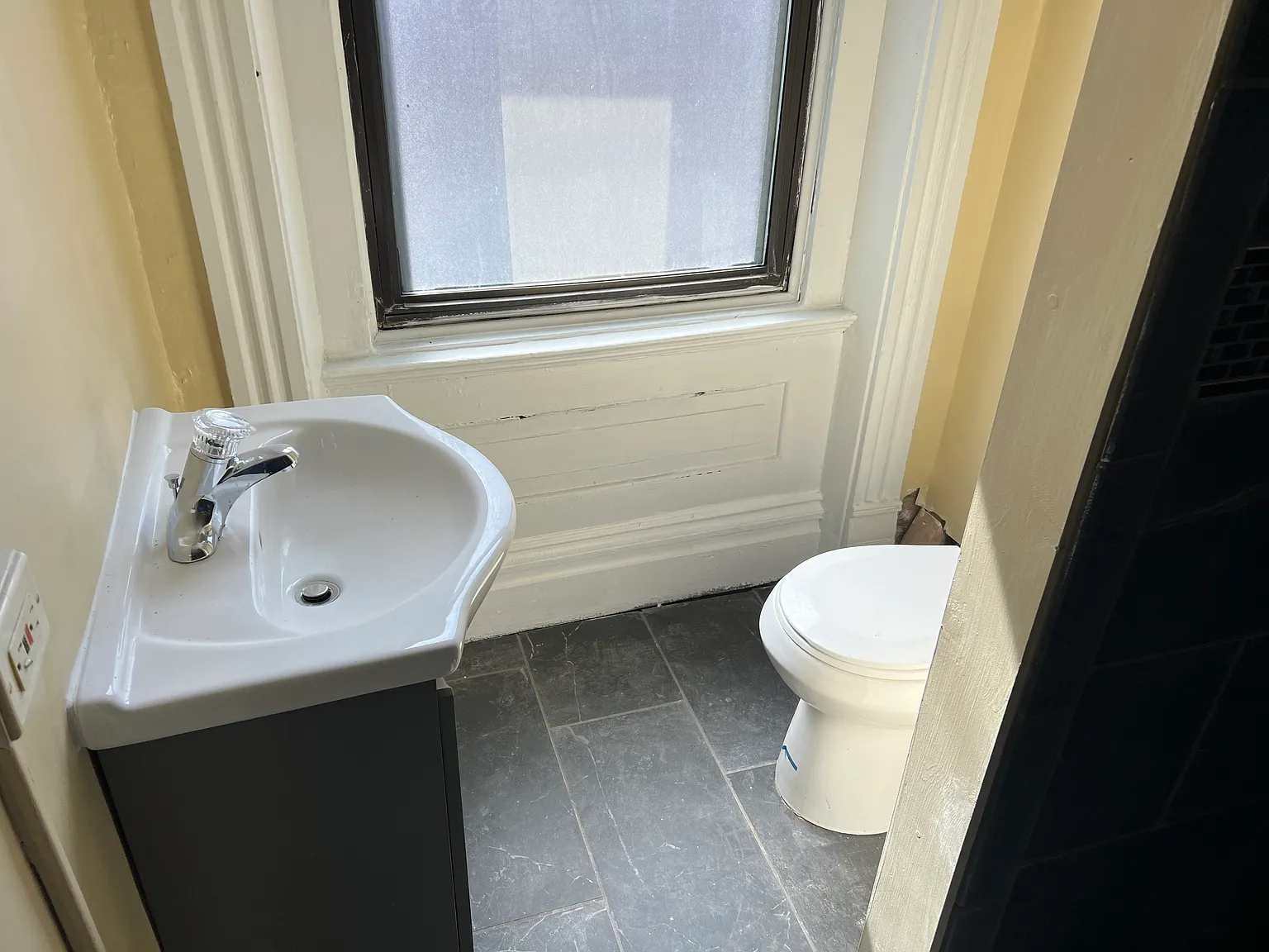 3 bed, $1,800 — Photo 3