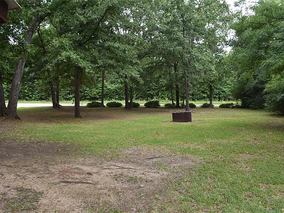 4th image of 139 Lazy Oak Dr