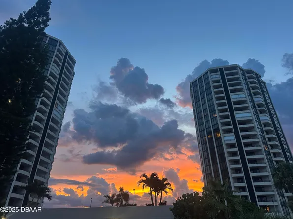 1 Oceans West Blvd APT 1B5, Daytona Beach Shores, FL 32118