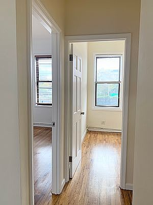5th image of 942 4th Ave #2