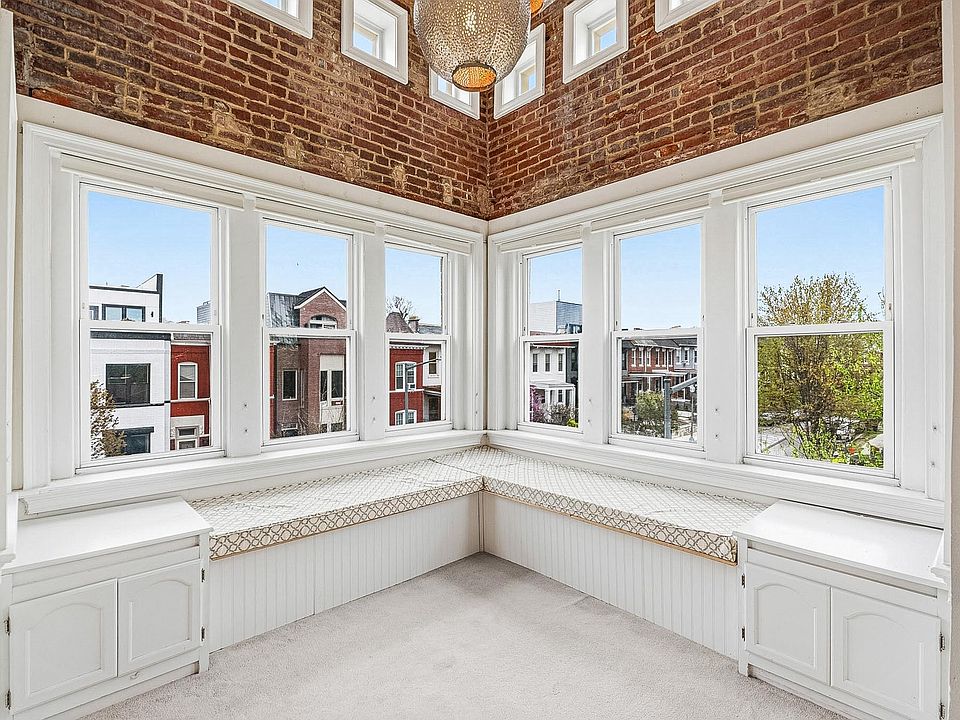 1st image of 3600 10th St NW #B