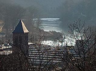 5 Cedar St, Clinton, MA 01510