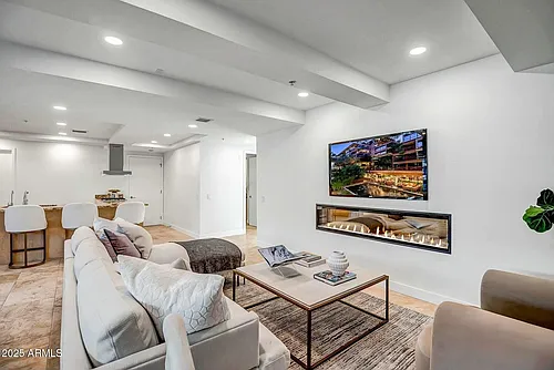 7121 E Rancho Vista Dr #5011 Photo 1