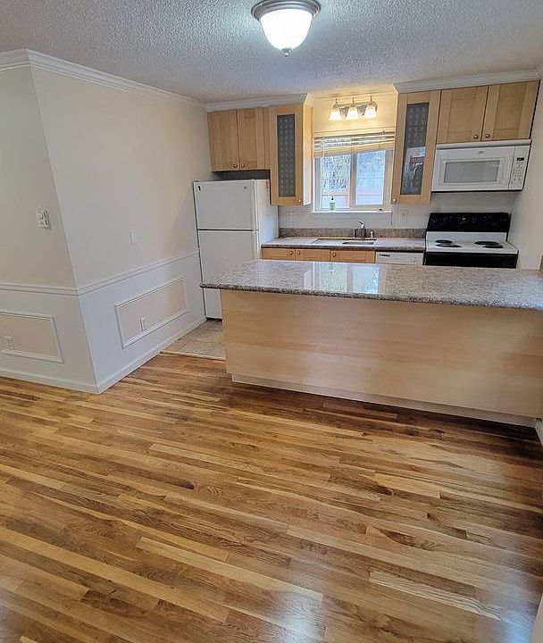1st image of 7528 24th Ave NW APT 5