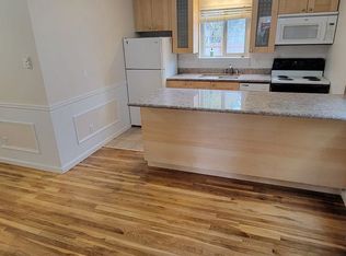 7528 24th Ave NW APT 5, Seattle, WA 98117