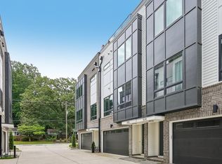516 Edgecreek Ct, Raleigh, NC 27604