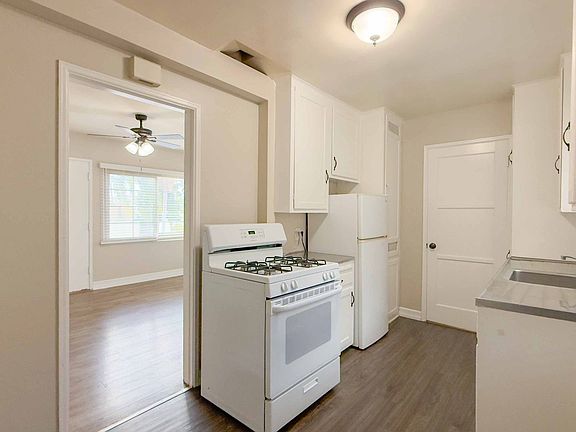 5th image of 8437F E La Mesa Blvd