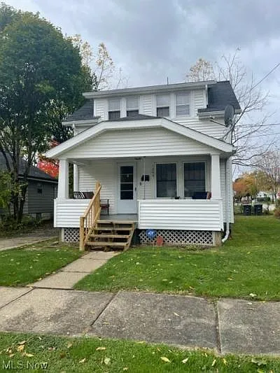1244 Dietz Ave photo 1