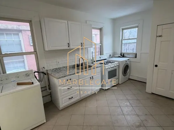 954 E Grand St, Elizabeth, NJ