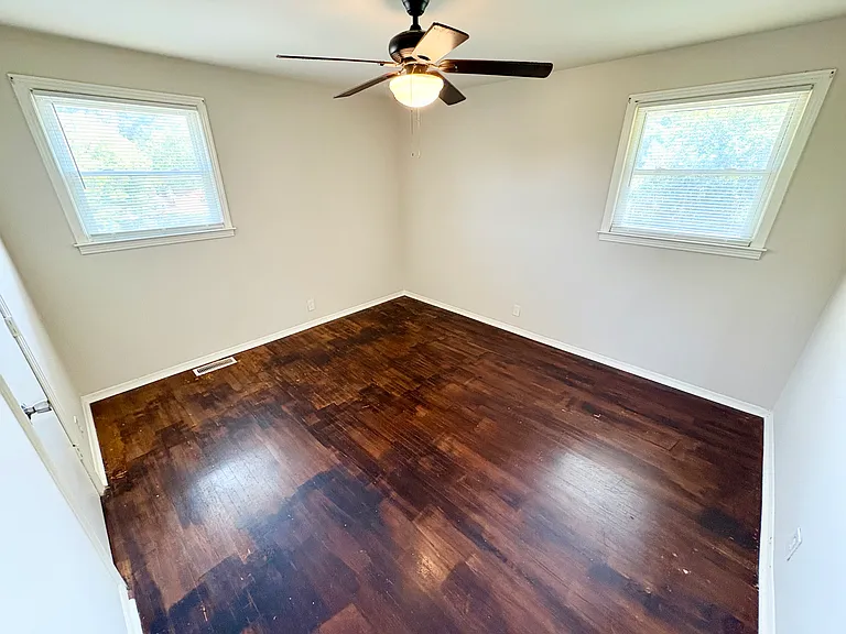 2641 Combs Dr — Photo 15