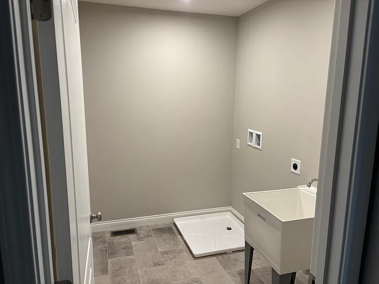 5195 Brookfield Dr — Photo 24