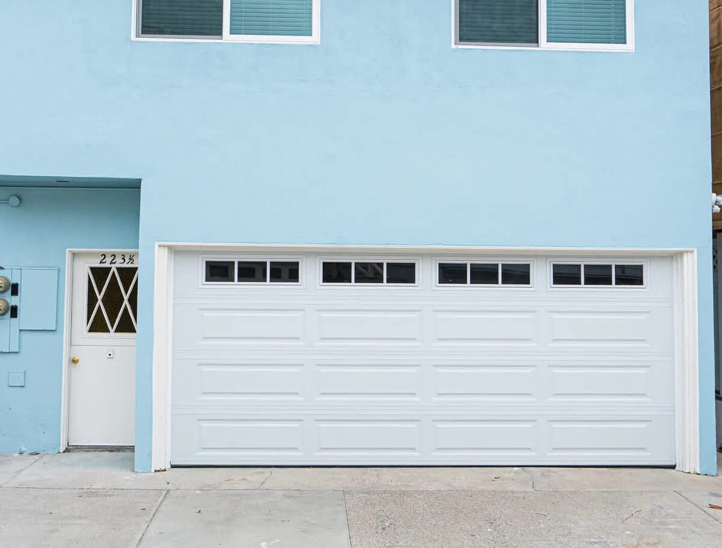 223 E. Bayfront | Newly Remodeled Balboa Island Bayfront — Photo 4