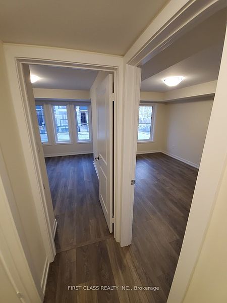 Toronto Townhouse for rent - 2 Bedrooms — photo 12