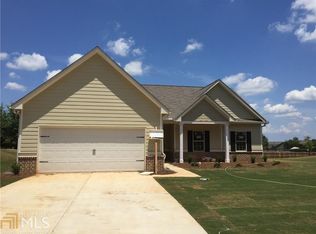 42 Amherst Dr, Winder, GA 30680