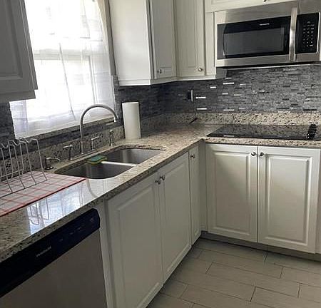 3rd image of 5725 Fernley Dr E APT 30