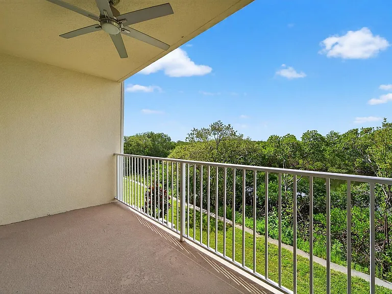3266 Mangrove Point Dr — Photo 28