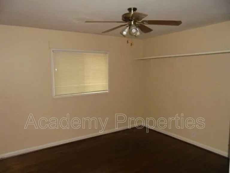 105 E Mimosa Dr — Photo 9