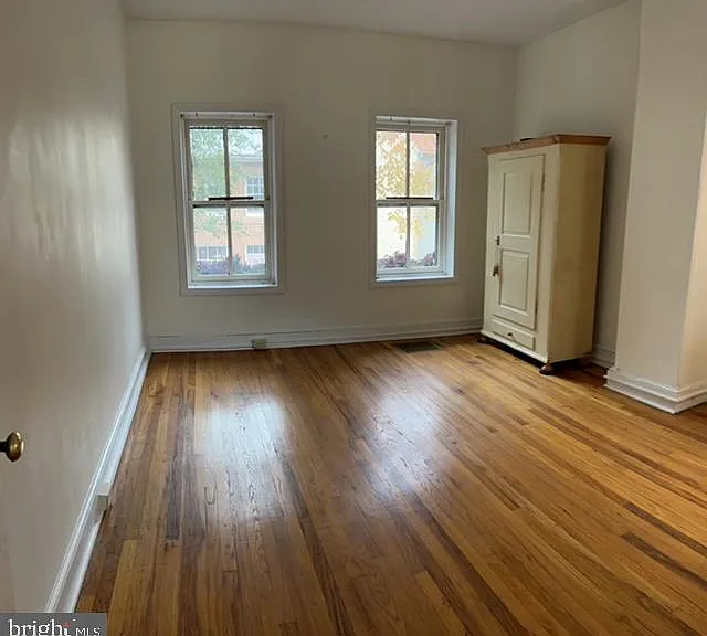 510 N Market St — Photo 10